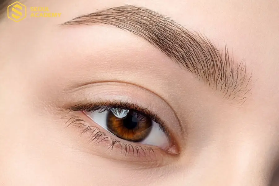 Điêu khắc chân mày là kỹ thuật làm đẹp được nhiều người ưa chuộng