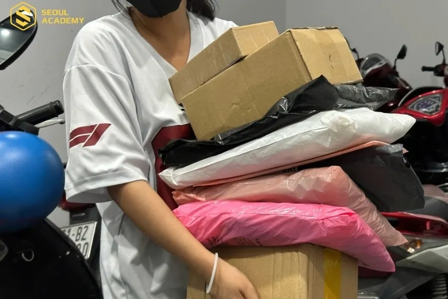 Mua hàng trực tuyến trở thành thói quen của nhiều người