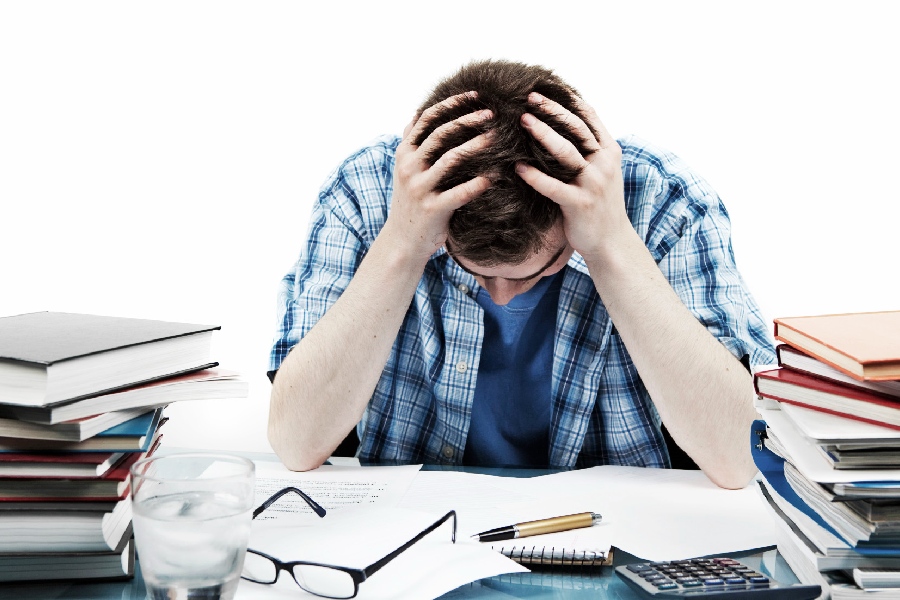 Stress là nguyên nhân khiến tóc bị hư hỏng, yếu ớt
