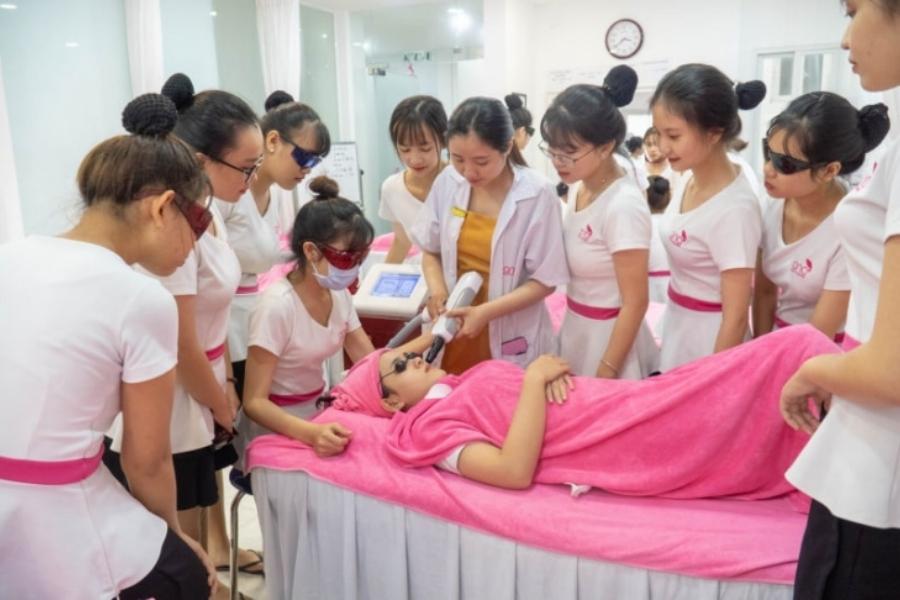 Luna House spa là đơn vị đào tạo chăm sóc da Biên Hòa uy tín