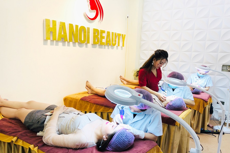 Khóa học phun xăm tại học viện Hà Nội Beauty