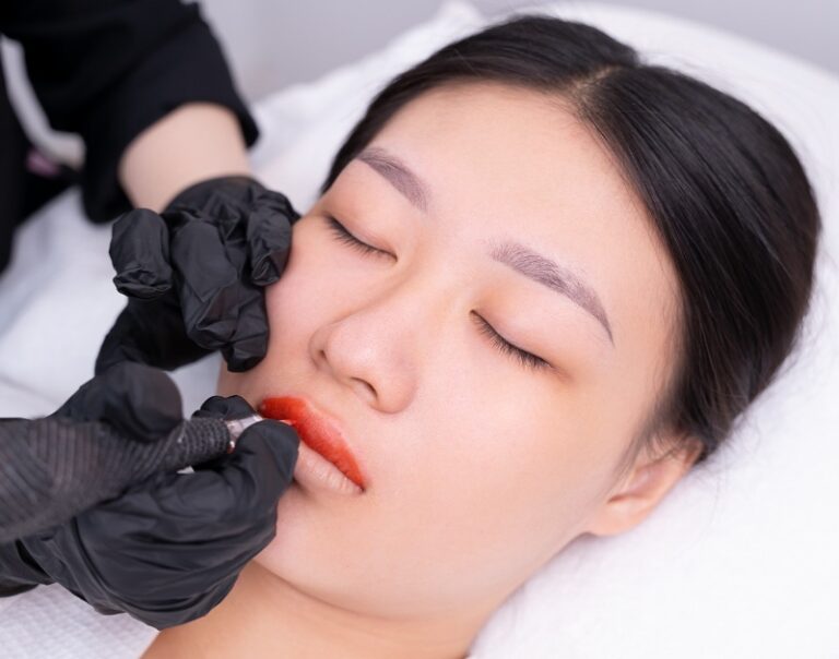 Thời gian thực hiện phương pháp phun xăm môi NanoCell Plasma dao động khoảng 30 – 60 phút