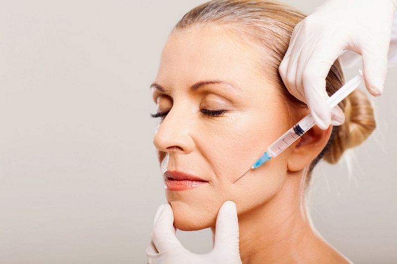 Tiêm filler làm đầy má nhanh chóng và an toàn
