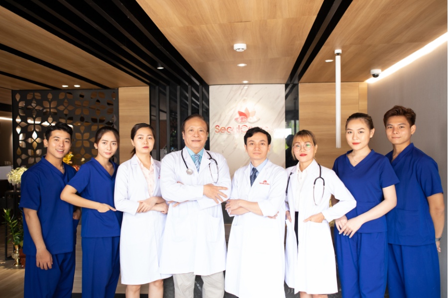 Đội ngũ bác sĩ và tư vấn chu đáo, tận tình