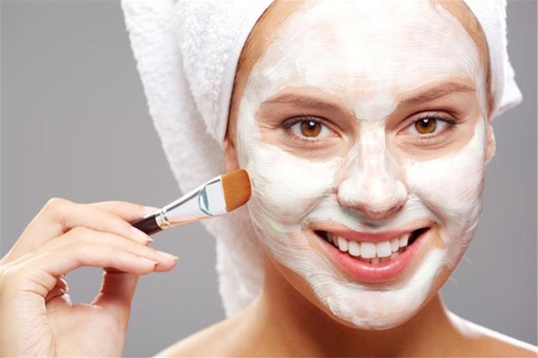 Tắm trắng bằng sữa chua là giải pháp được chị em ưa chuộng