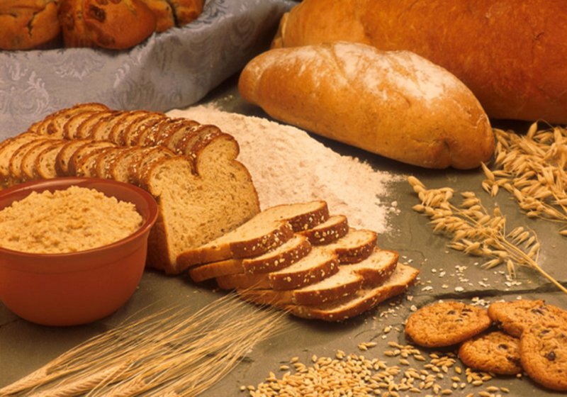 Nhiều tranh luận cho rằng ăn bánh mì sẽ béo. Có đúng không?