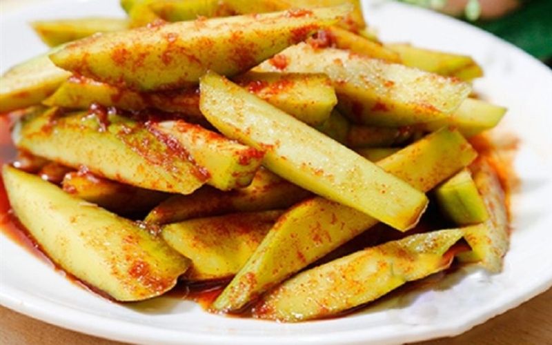 Xoài lắc chứa hàm lượng calo cao nên ăn nhiều có thể gây tăng cân