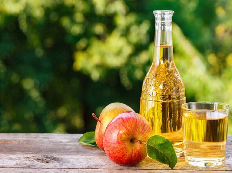 Dầu dừa và giấm táo giúp cô bé trẻ trung và ấn tượng nhất