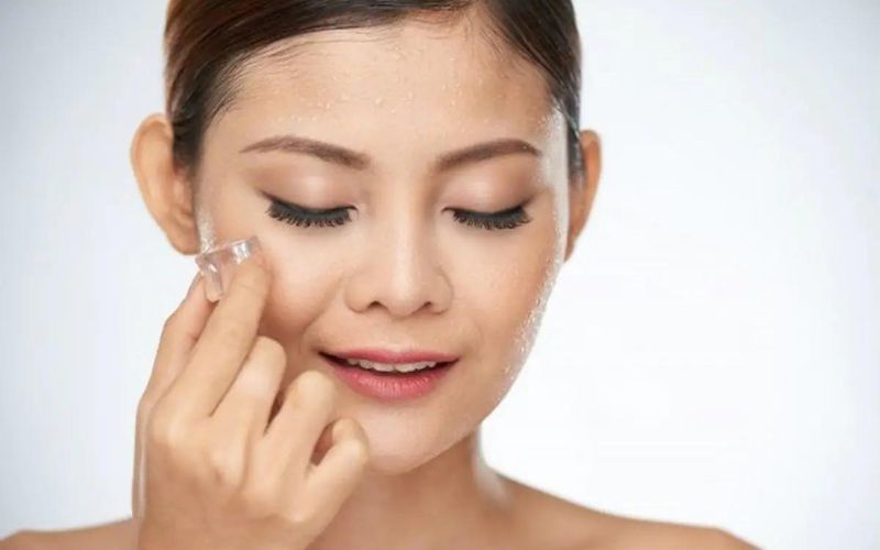 Massage mũi bằng đá làm cho cánh mũi thu nhỏ, tăng cường lưu thông máu