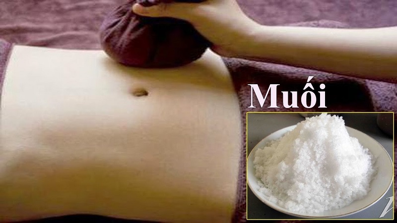 Chườm muối hột lên vùng bụng sẽ giúp đốt cháy mỡ thừa