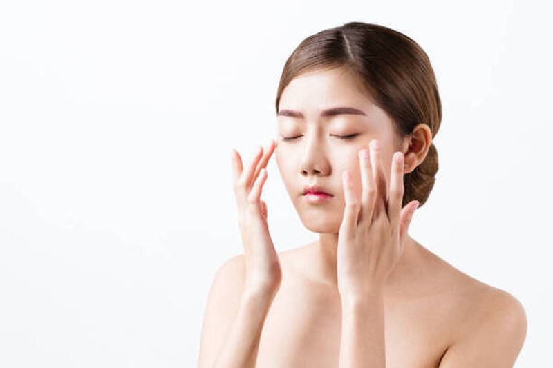 Các động tác massage vùng mắt giảm căng thẳng mệt mỏi rất đơn giản