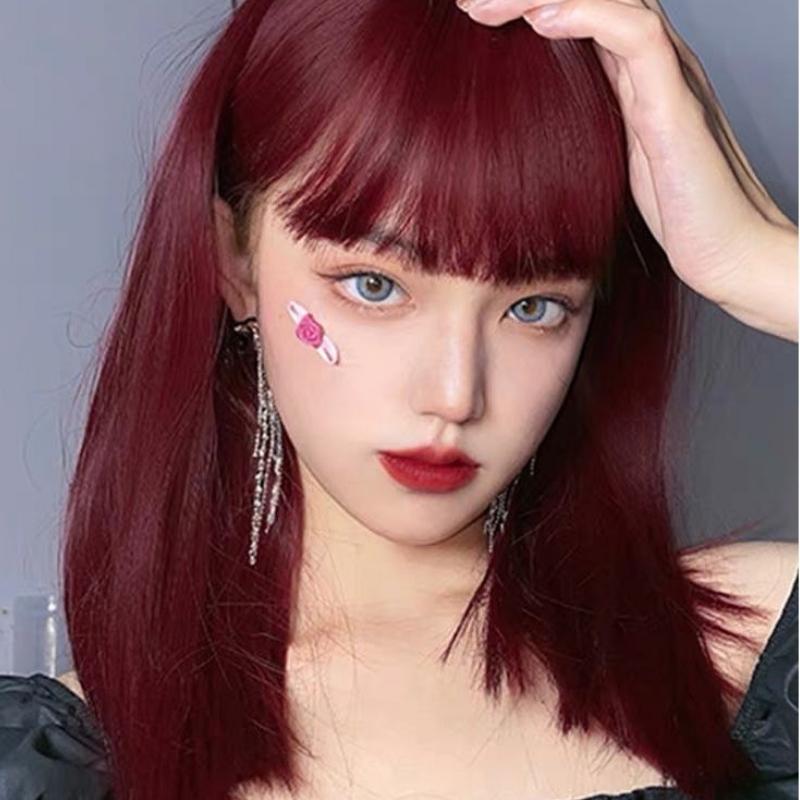 Tóc màu đỏ rượu cực nổi bật và cá tính