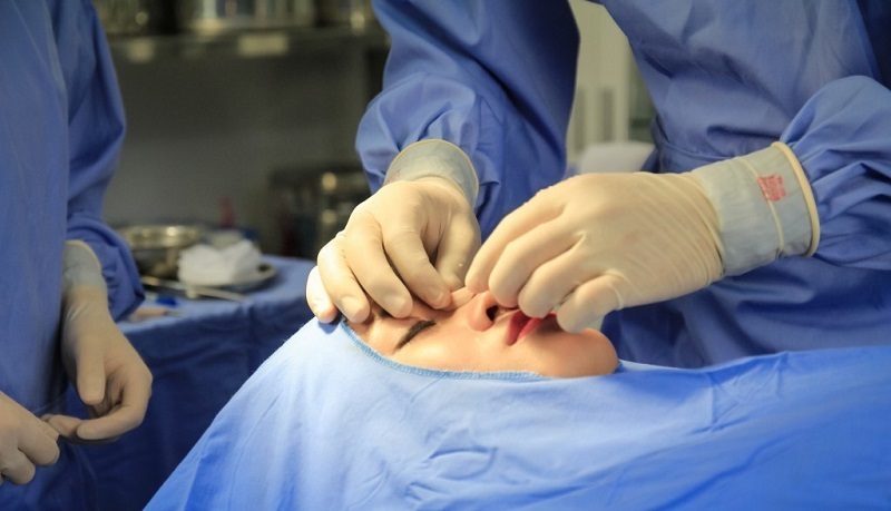 Sửa lại mũi sẽ không đau nếu lựa chọn được địa chỉ uy tín và chất lượng