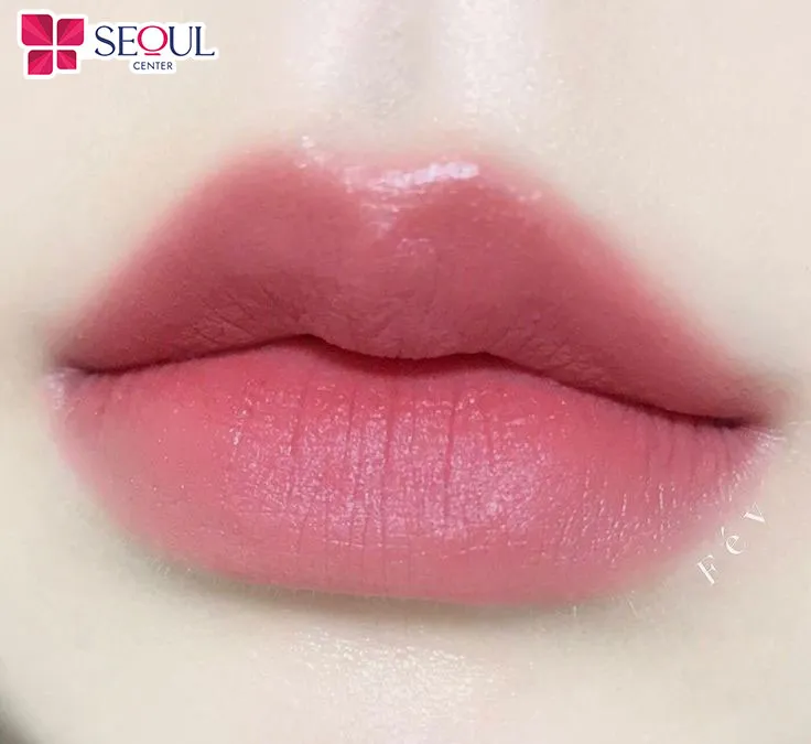 Phun môi collagen giúp tạo màu môi cam sữa đẹp mềm mại, tự nhiên