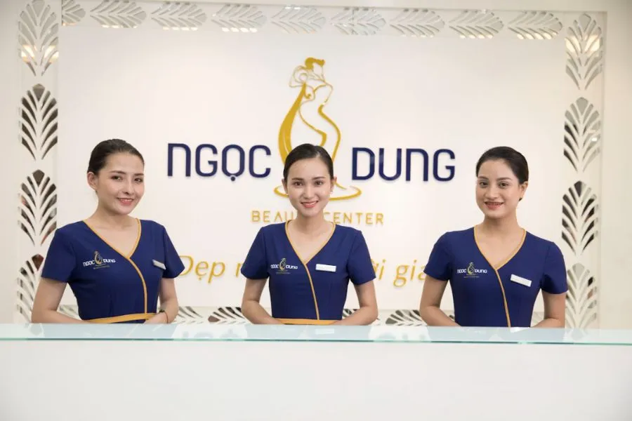 Thẩm mỹ viện Ngọc Dung với đội ngũ bác sĩ, chuyên viên lẫn nhân viên tư vấn đều rất chuyên nghiệp, tận tâm với khách hàng