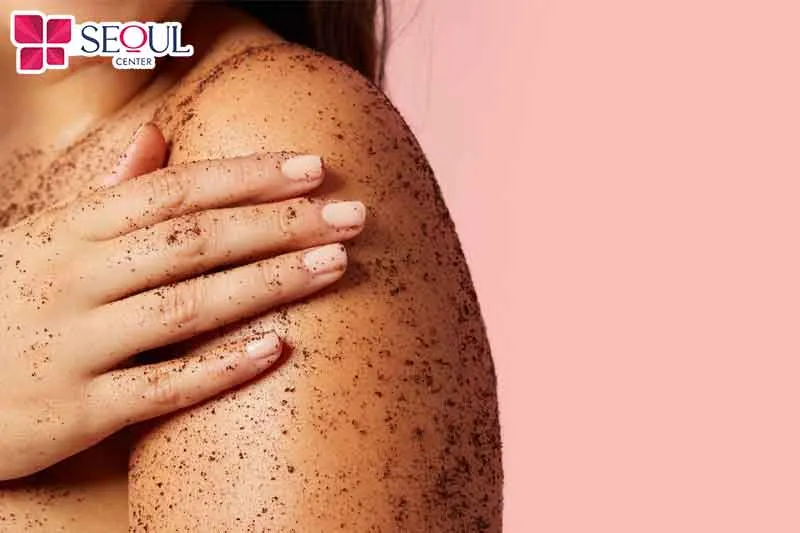 Tẩy tế bào chết trước khi triệt giúp da thông thoáng, ngăn ngừa ngứa ngáy sau triệt