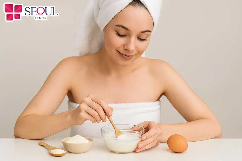 Trứng gà khi được kết hợp cùng bột ngọc trai sẽ giúp thâm sạm, và chống oxy hóa mạnh