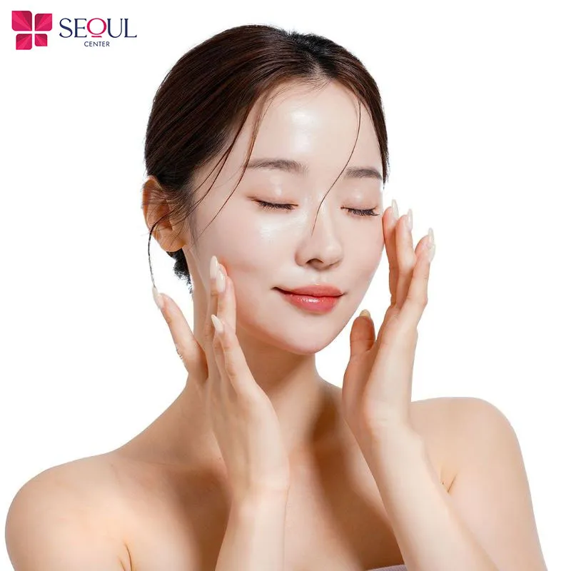 Làn da trông săn chắc, đàn hồi hơn sau khi thực hiện thủ thuật căng da mặt 