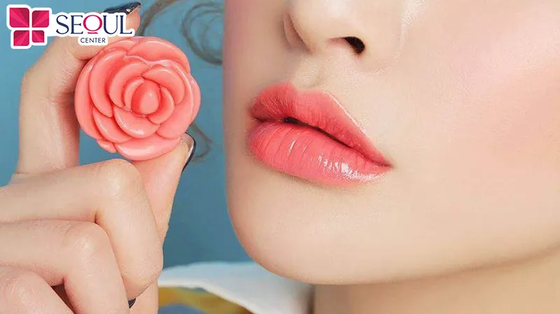 Phun môi phủ bóng collagen giải pháp cho đôi môi căng bóng, rạng ngời