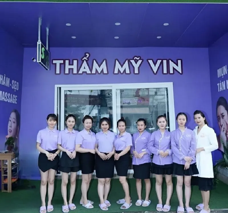 Đội ngũ chuyên viên tại Thẩm mỹ Vin luôn tận tâm với khách hàng