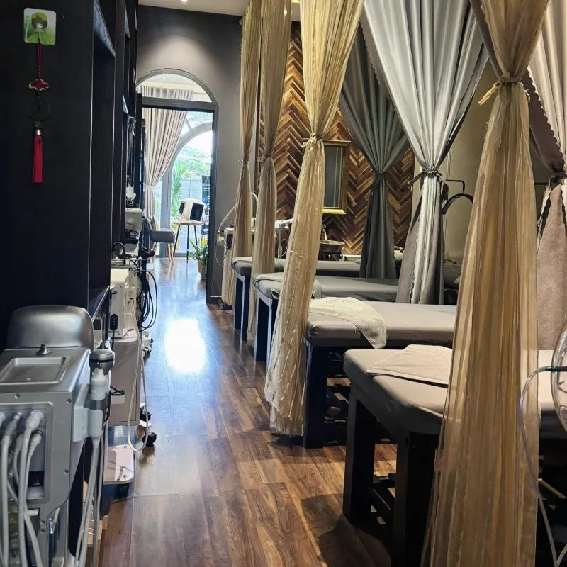 Không gian tại Mi’An Beauty & Clinic Spa được thiết kế sang trọng, riêng tư đảm bảo khách hàng luôn thư giãn trong quá trình trải nghiệm