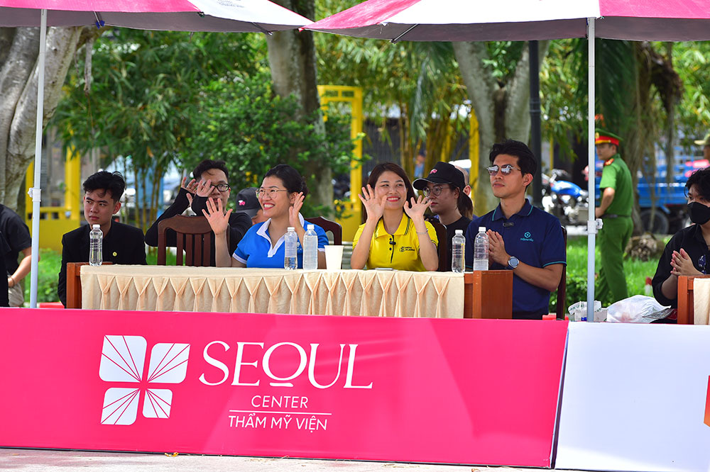 Sau các vòng chơi hai gia đình đều nhận được giải thưởng lớn đến từ chương trình