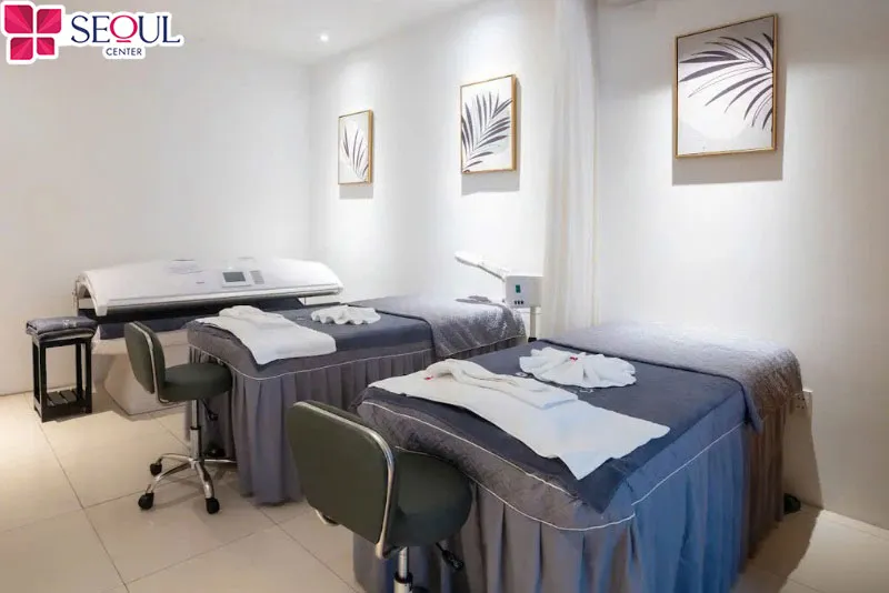 Cơ sở vật chất cùng hệ thống máy móc được nhập khẩu trực tiếp từ nước ngoài, đảm bảo mọi quy trình đều diễn ra an toàn và hiệu quả