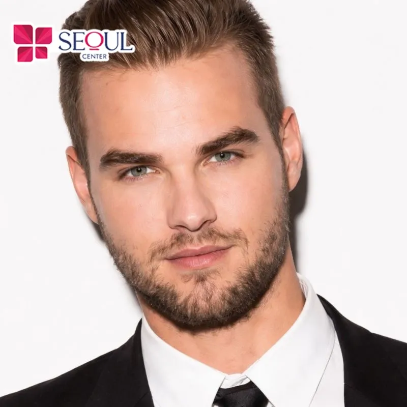 Ở nam giới khi sở hữu dáng mày gấp khúc được xem là người có chính kiến rõ ràng