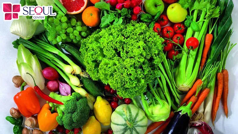 Những thực phẩm cần bổ sung cho cơ thể để môi được dưỡng ẩm, ngăn khô ráp từ bên trong