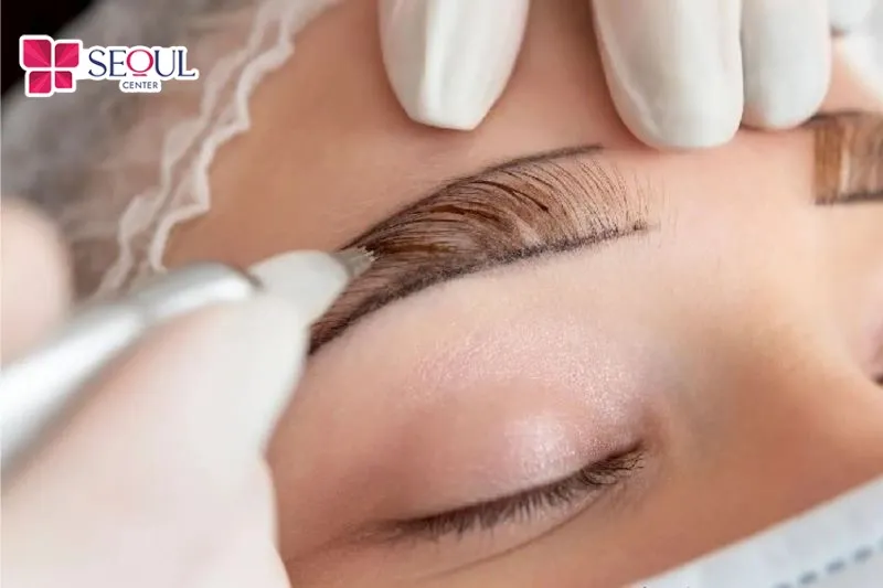 Sử dụng mực không rõ nguồn gốc, giá rẻ hoặc kém chất lượng cũng làm mắt bị sưng tấy, thậm chí viêm nhiễm