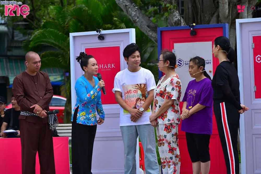 Khách mời Nguyễn Văn Chung chia sẻ cảm xúc sau khi lắng nghe câu chuyện của cô Huê