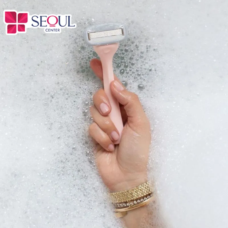 Sử dụng dao cạo chuyên dụng có độ sắc nhằm tránh gây trầy xước da