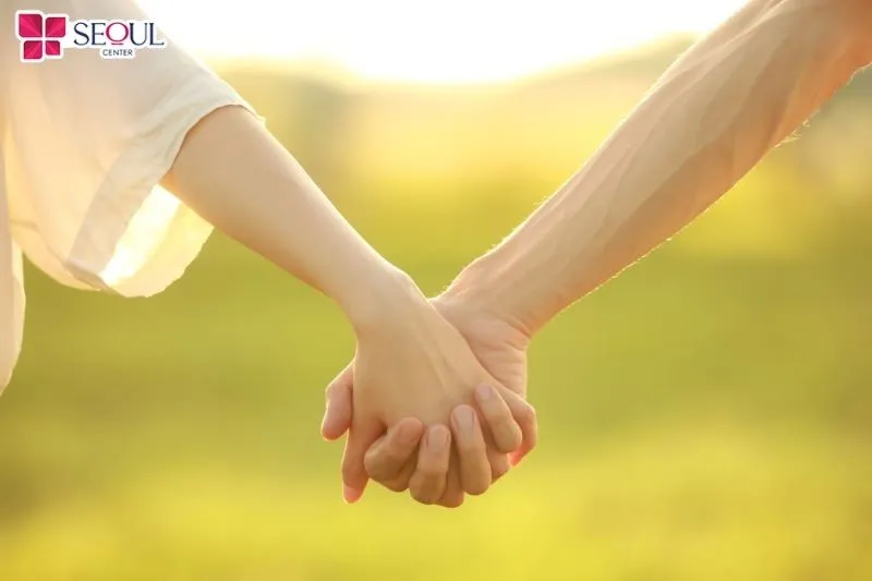 Những người có dáng mày rậm trong tình duyên sẽ trải qua những giai đoạn cô đơn trước khi gặp được người phù hợp