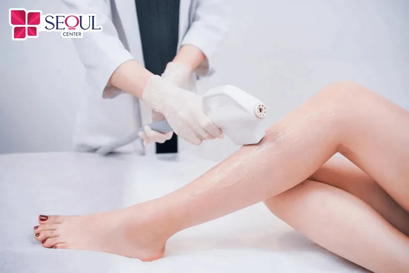 Triệt lông chân bằng công nghệ hiện đại tại Seoul Center lông chân sẽ không mọc trong thời gian dài, da chân còn mềm mại, mịn màng và sáng hơn