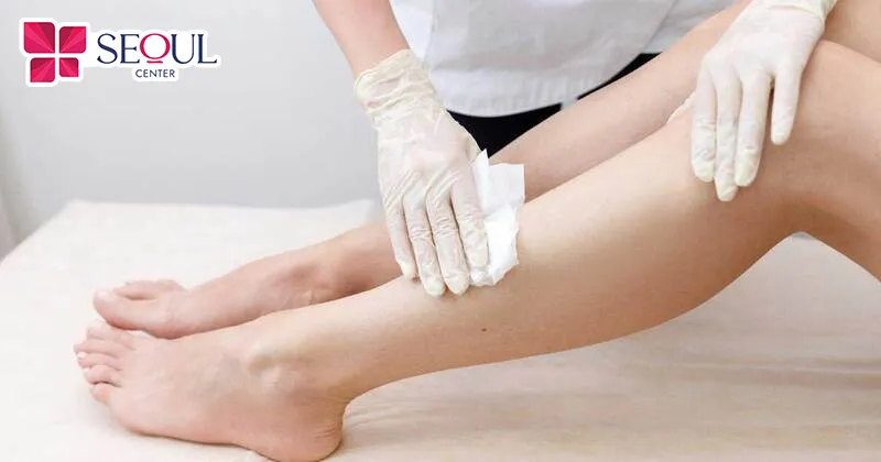 Cần thoa kem dưỡng ẩm chuyên dụng sau khi cạo lông chân