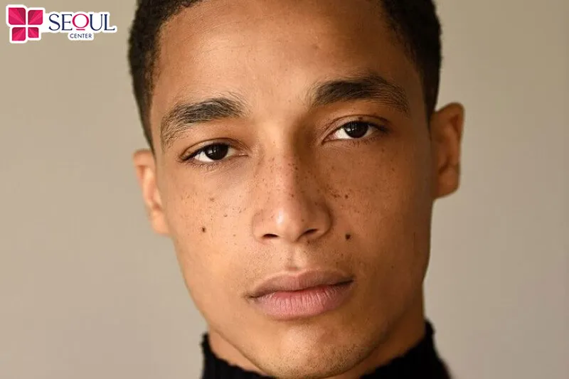 Đàn ông sở hữu dáng mày này thường bị cho là khó đoán, có nhiều tham vọng cùng chí tiến thủ