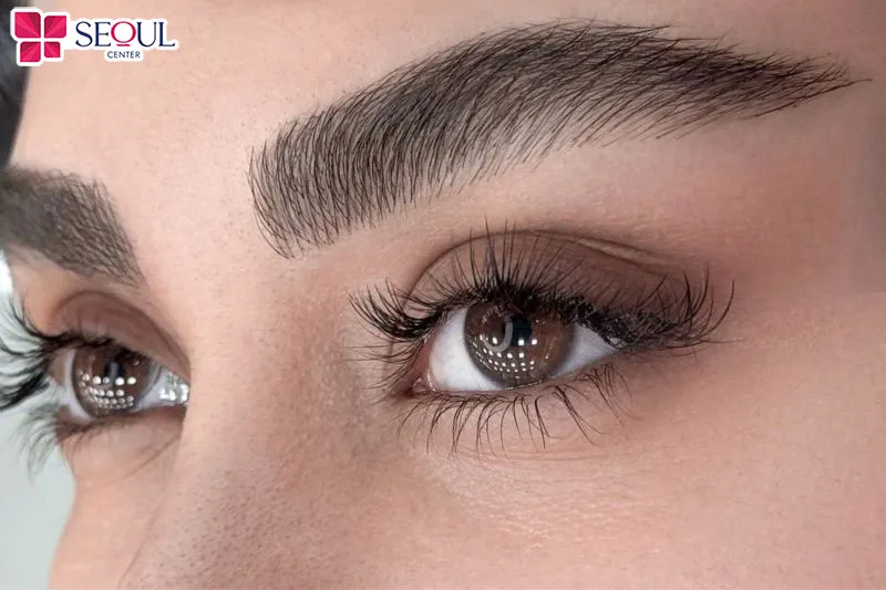 Dáng mày sư tử khiến gương mặt toát lên vẻ nghiêm nghị, khó gần từ cái nhìn đầu tiên