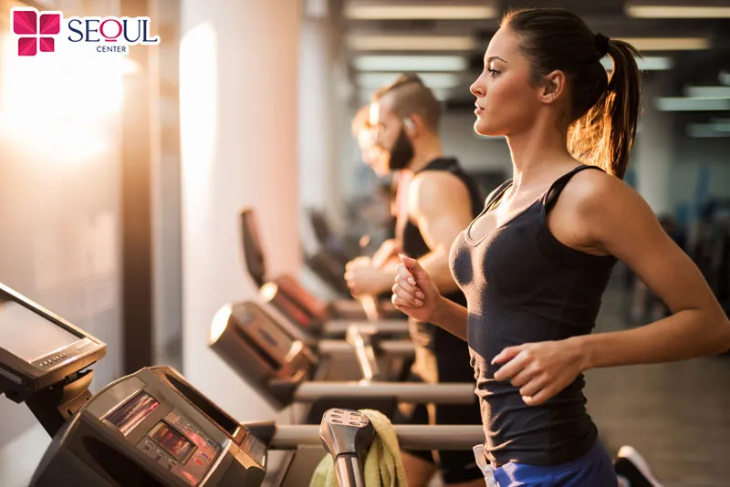 Ngoài kiêng nước, sau triệt lông bạn cần tạm ngưng chạy bộ, gym, yoga, các hoạt động đổ mồ hôi nhiều để tránh nhiễm trùng da