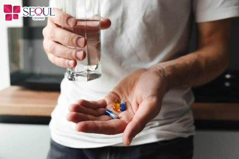 Bạn có thể sử dụng một số loại thuốc ức chế lông mọc bởi bác sĩ kê đơn