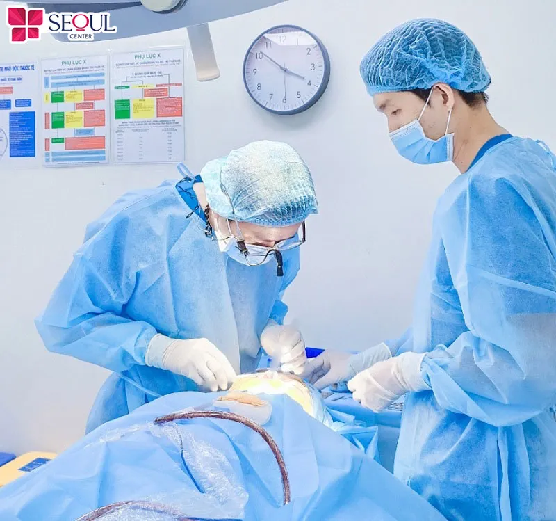 Đội ngũ bác sĩ tại Seoul Center có tay nghề chuyên môn cao, giàu kinh nghiệm