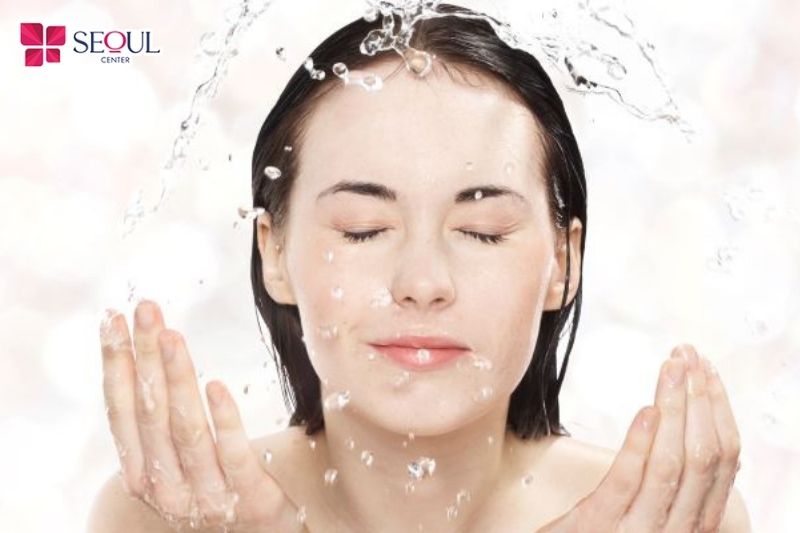 Nếu vô tình làm chân mày bị dính nước sau điêu khắc có thể gây loang mực, mất nét, đứt gãy sợi mày sau điêu khắc