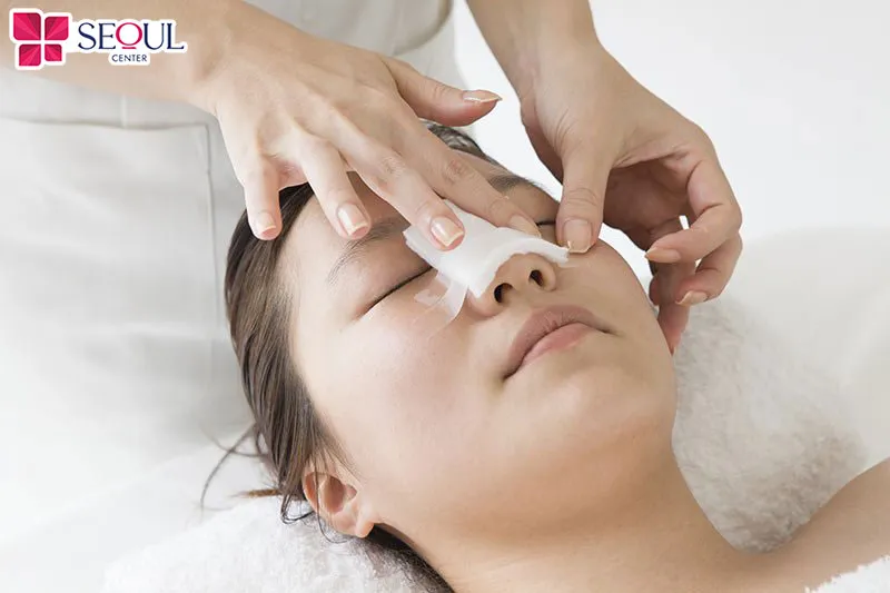 Vệ sinh mũi theo hướng dẫn bác sĩ để mũi nhanh hồi phục