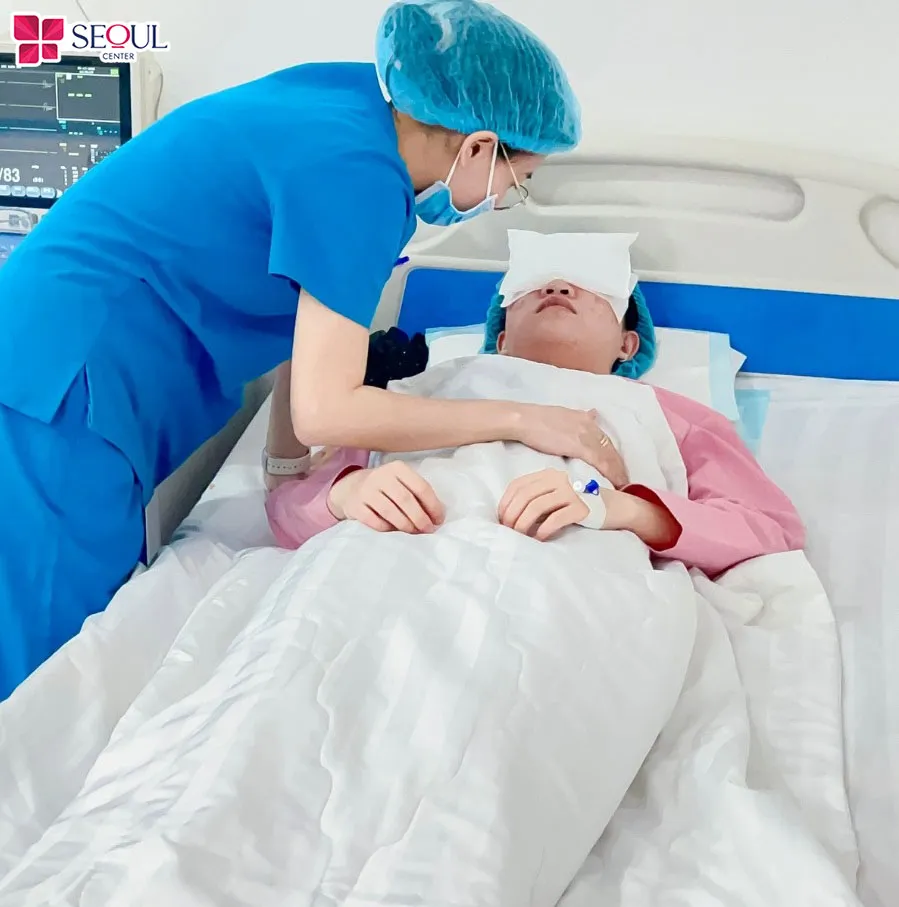 Điều trị lật mi dưới là thủ thuật làm đẹp đảm bảo an toàn