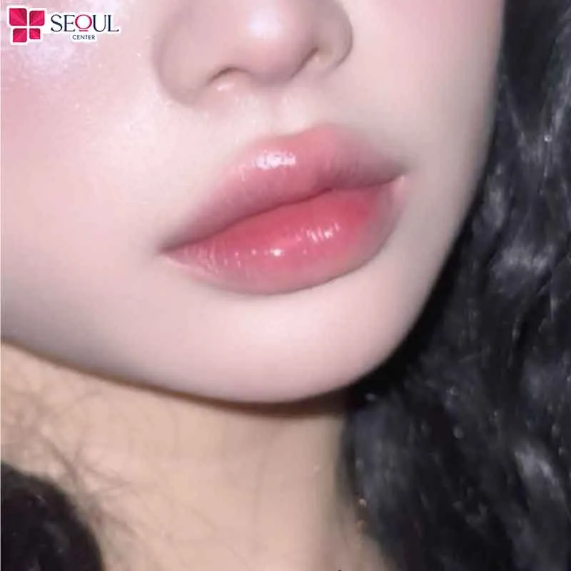 Theo quan niệm dân gian, các dáng môi đẹp như môi tròn thường có cuộc sống bình yên