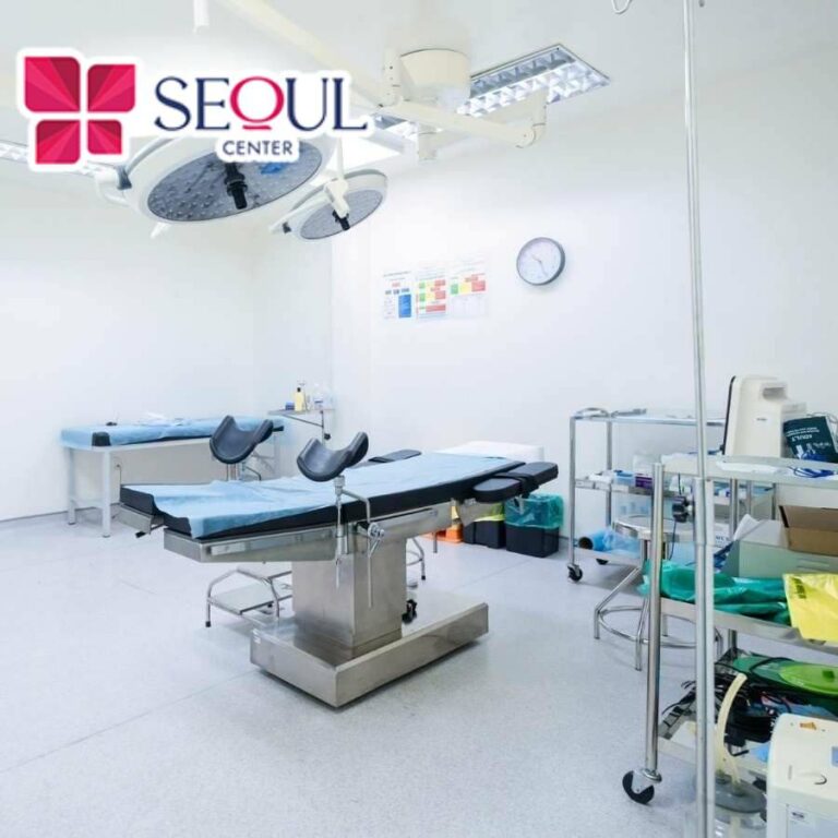 Không gian phòng phẫu thuật sửa mũi đảm bảo vô khuẩn, an toàn tại Seoul Center