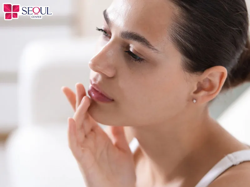 Thu mỏng môi phù hợp với những người có đôi mô thô và quá dày