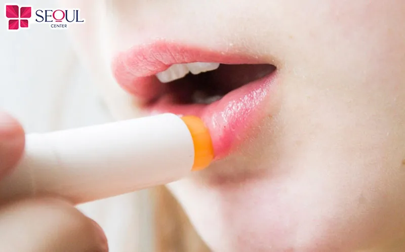 Cần chăm sóc môi đúng cách để tránh những rủi ro sau khử thâm