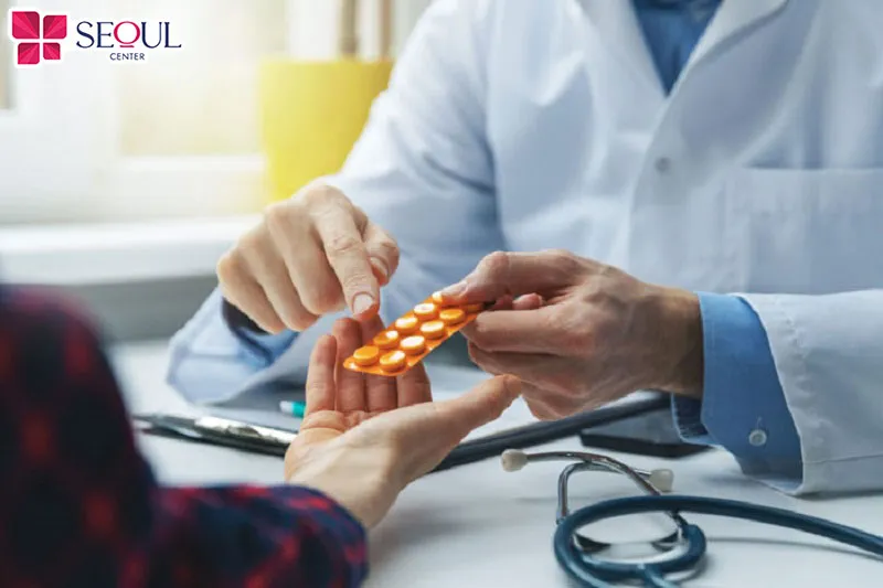 Chỉ uống thuốc khi có sự chỉ định của bác sĩ, tránh tự uống hoặc uống quá liều
