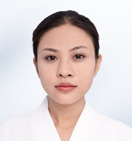 Khách hàng trước thực hiện góc nghiêng