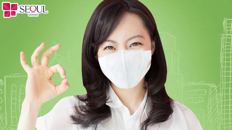 Sau khi xăm môi bạn cần đeo khẩu trang để bảo vệ môi khỏi ánh nắng mặt trời